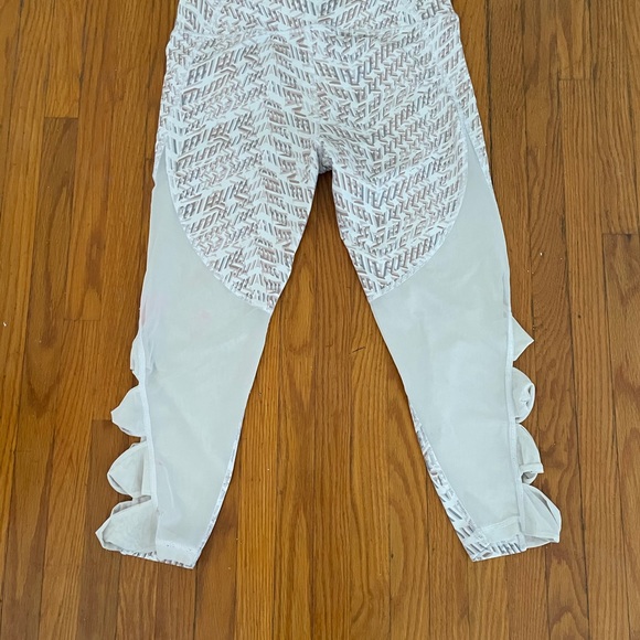 Victoria secret sport crop leggings - Picture 3 of 5